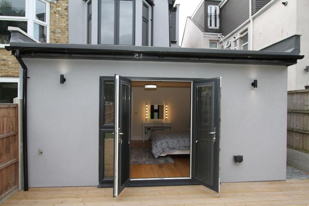 Lovely One Bed Apartment-Near All Transport-Village-Freeparking Londra Esterno foto